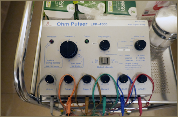 鍼電極低周波治療器　Ohm Pulser LFP-4500